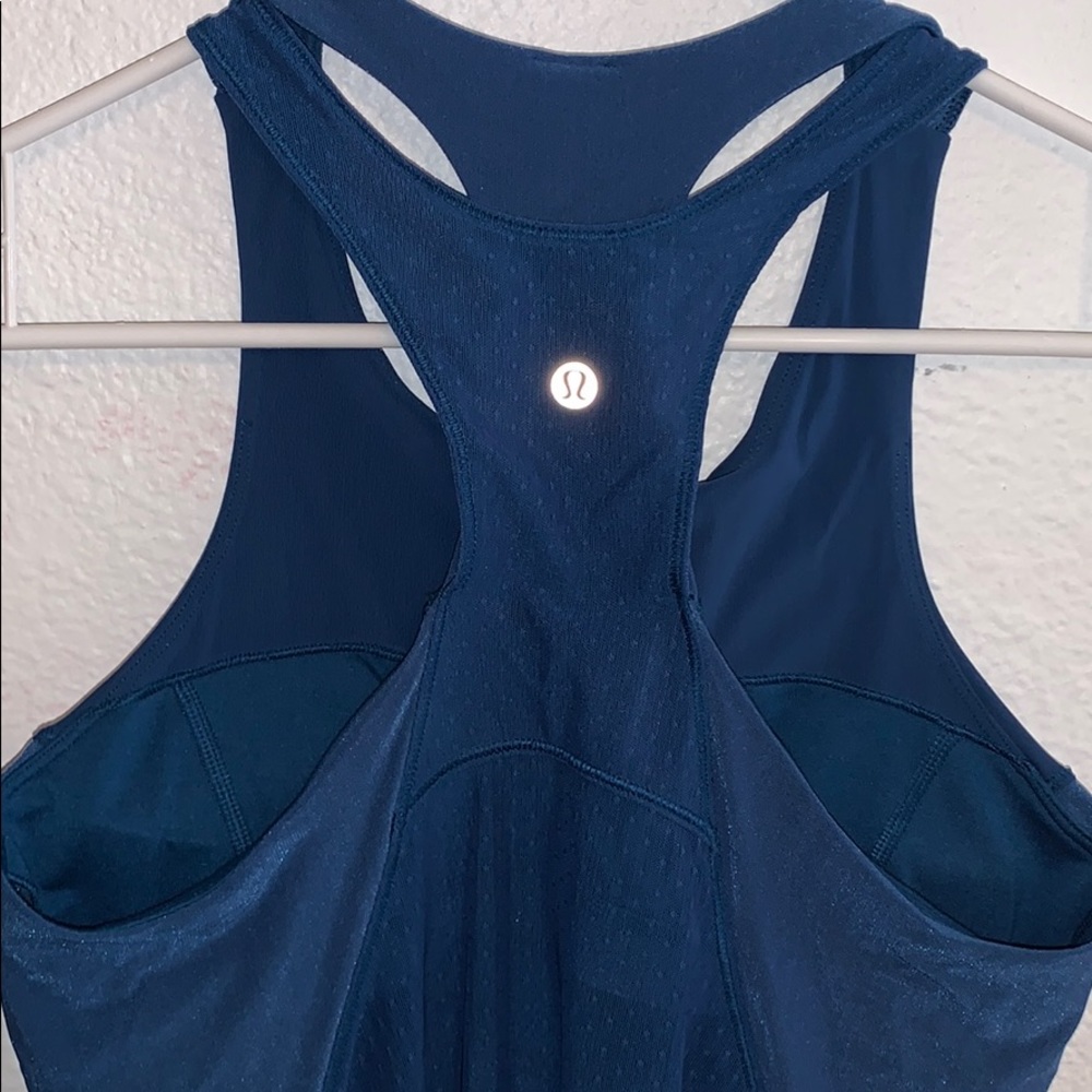 Lululemon Tank - Picture 4 of 5